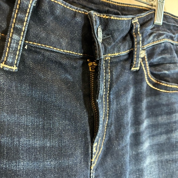 SILVER Suki Sz 33 x 32 Straight Leg Mid Rise Curvy Darker Wash Jeans New w/ Tags - Picture 5 of 12